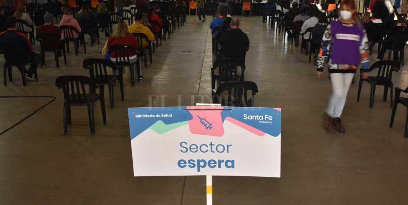 Lunes con pocos turnos de vacunación anti Covid en Santa Fe