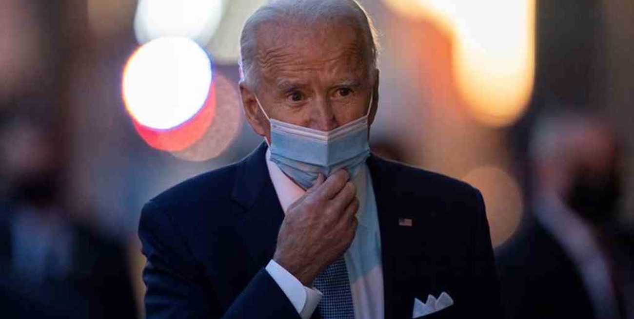 Biden recibirá hoy la vacuna contra el coronavirus para dar inicio a la distribución de las dosis en Estados Unidos