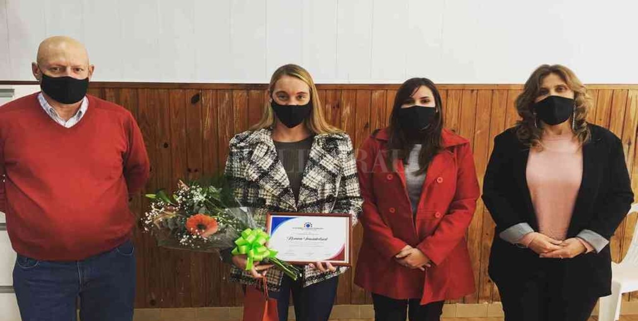 Declararon "Ciudadana Destacada" a Romina Imwinkelried en San Jerónimo Norte