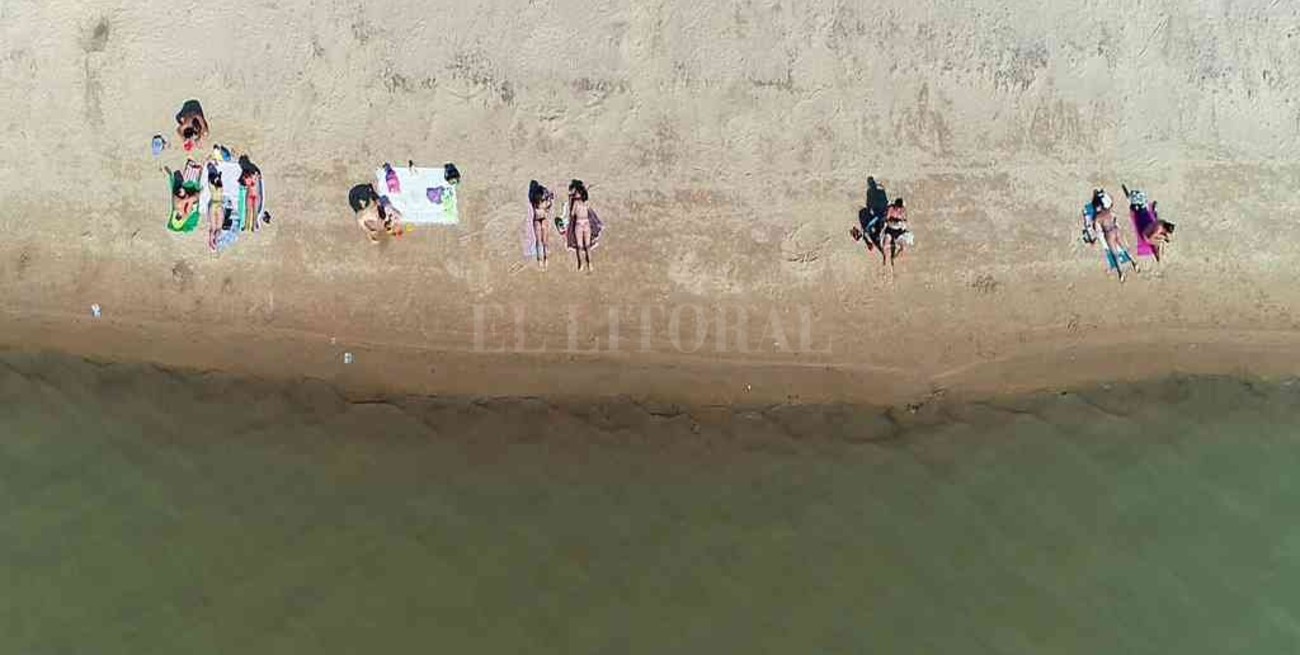 Guardavidas advierten que la gente no respeta la postergación del inicio de temporada de playas