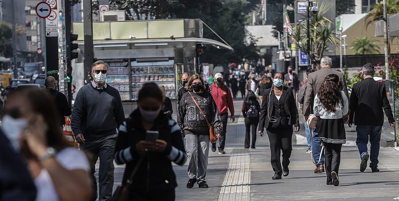 Brasil superó los 20 millones de infectados de coronavirus