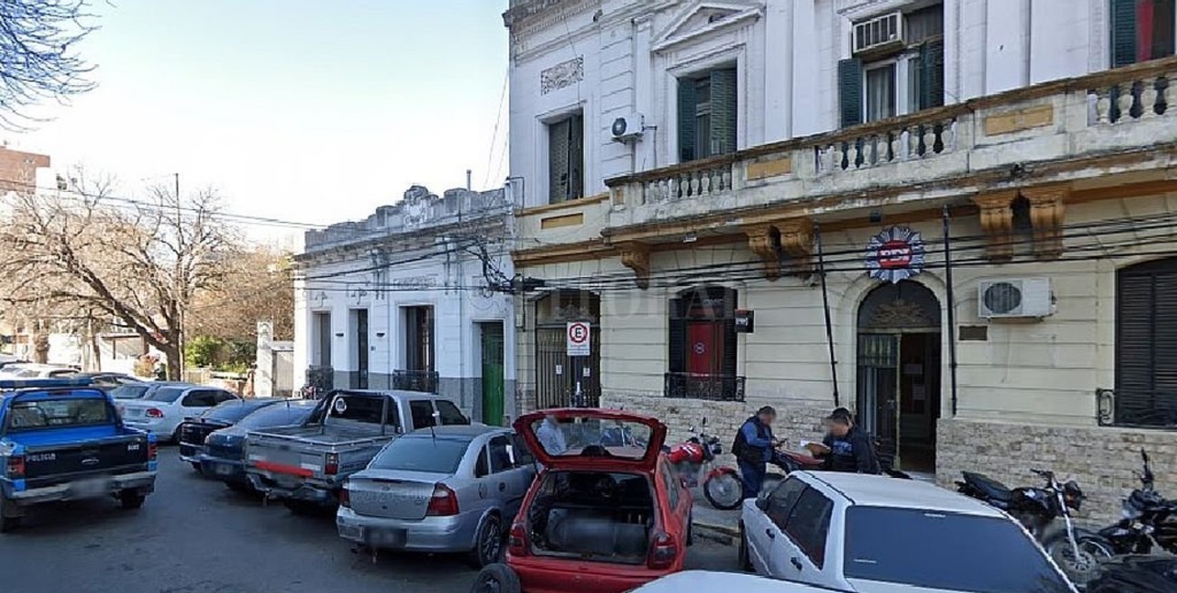 Pasan a disponibilidad a cuatro policías por sospechosa fuga de un detenido en Rosario