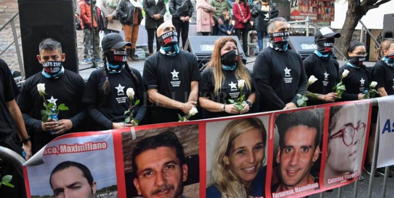 A ocho años de la tragedia, Rosario homenajeó a las victimas de calle Salta