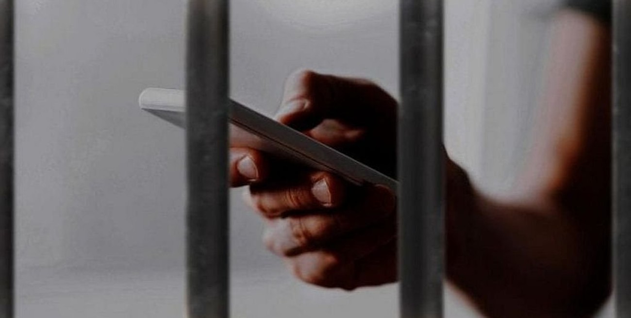 Pretenden prohibir por ley el uso de telefonía móvil en las cárceles