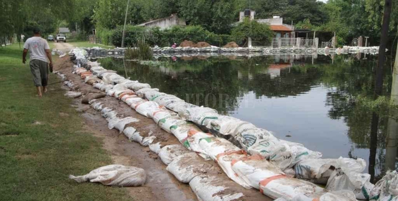 Vecinos de Arroyo Leyes piden que incluyan la obra de defensa en el Presupuesto 2022  