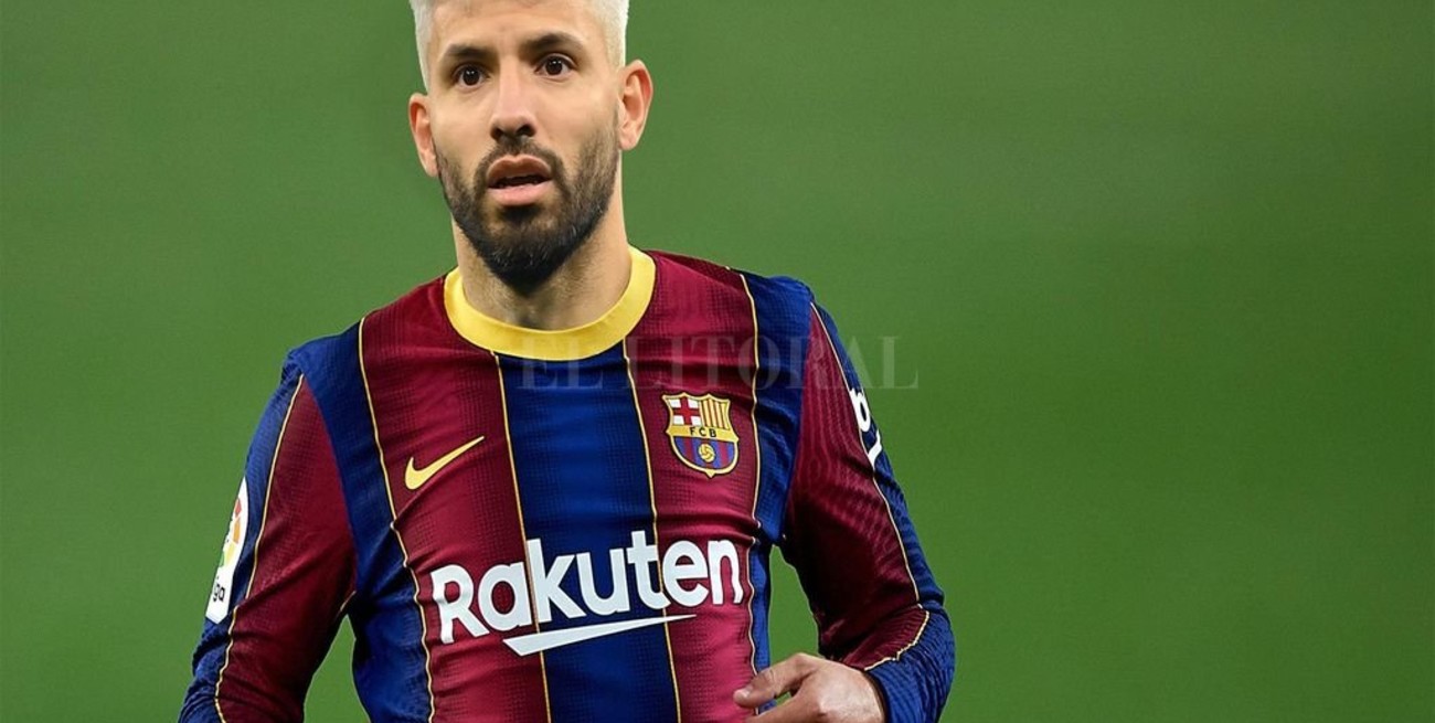 Agüero ya está en España para la revisión médica