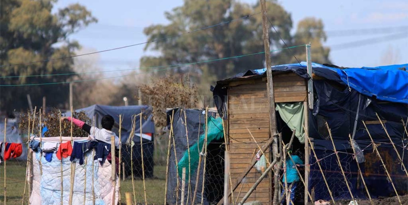 Kicillof otorga un subsidio mensual de hasta $ 50 mil pesos para frenar usurpaciones