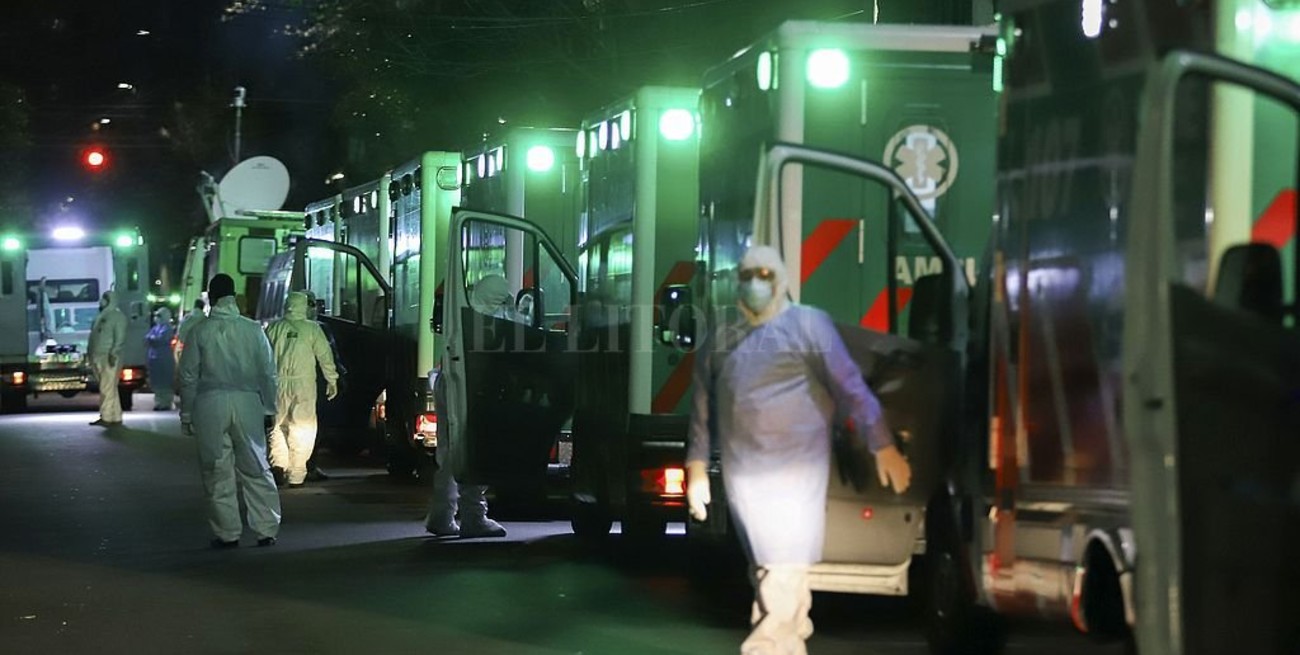 Otras 215 personas murieron y 14.034 fueron reportadas con coronavirus