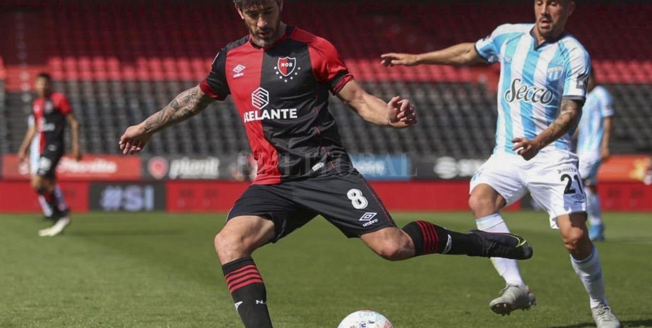 Atlético Tucumán sorprendió a Newell's en el final y le ganó 2 a 1