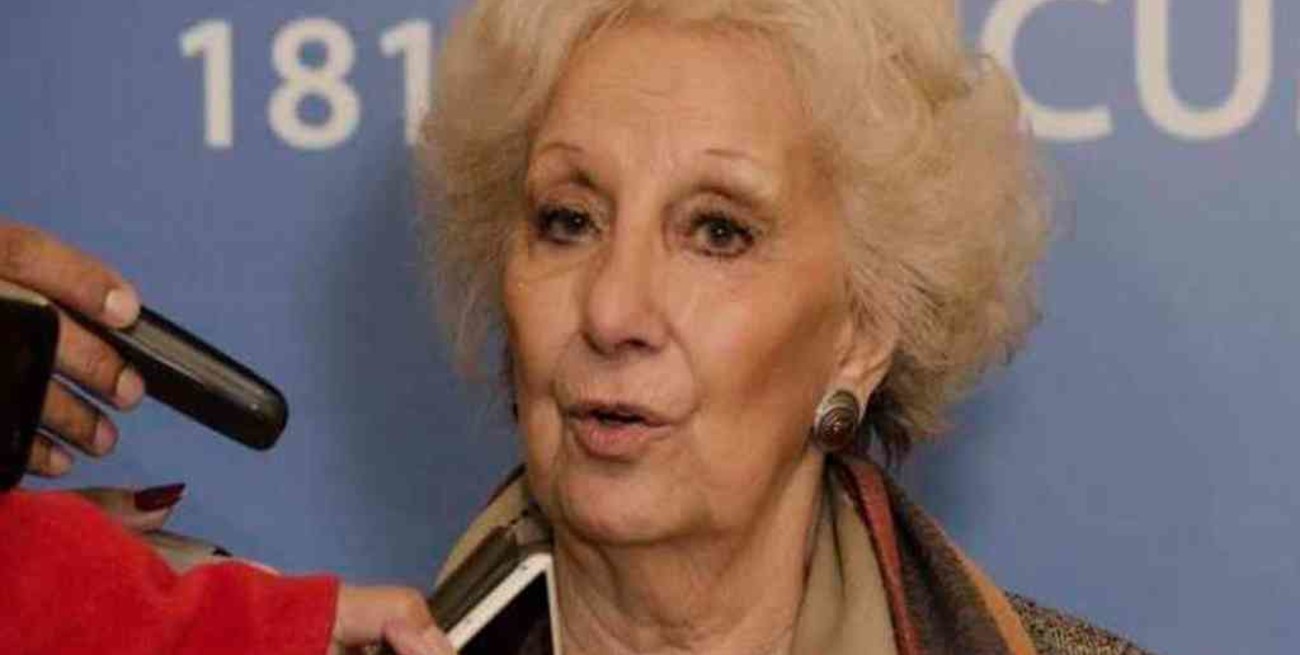 Carlotto cuestionó la carta de Bonafini al Presidente: "No se puede criticar al voleo"