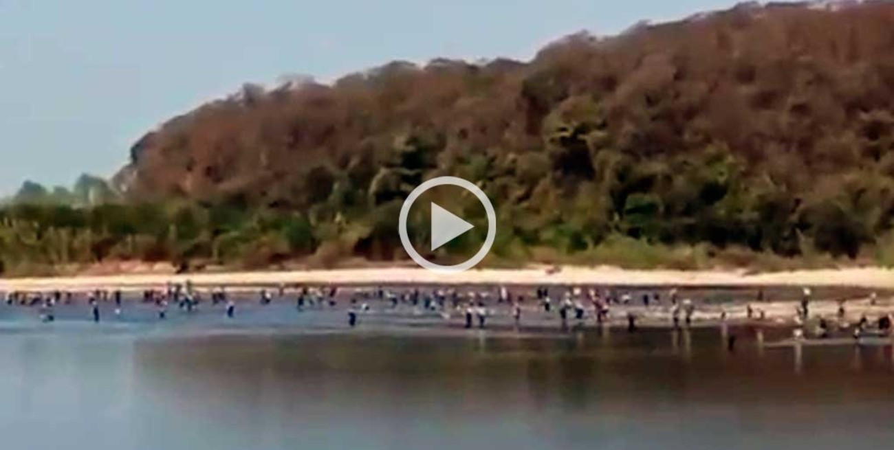 Impactante video: así cruzan la frontera de Bolivia a Argentina