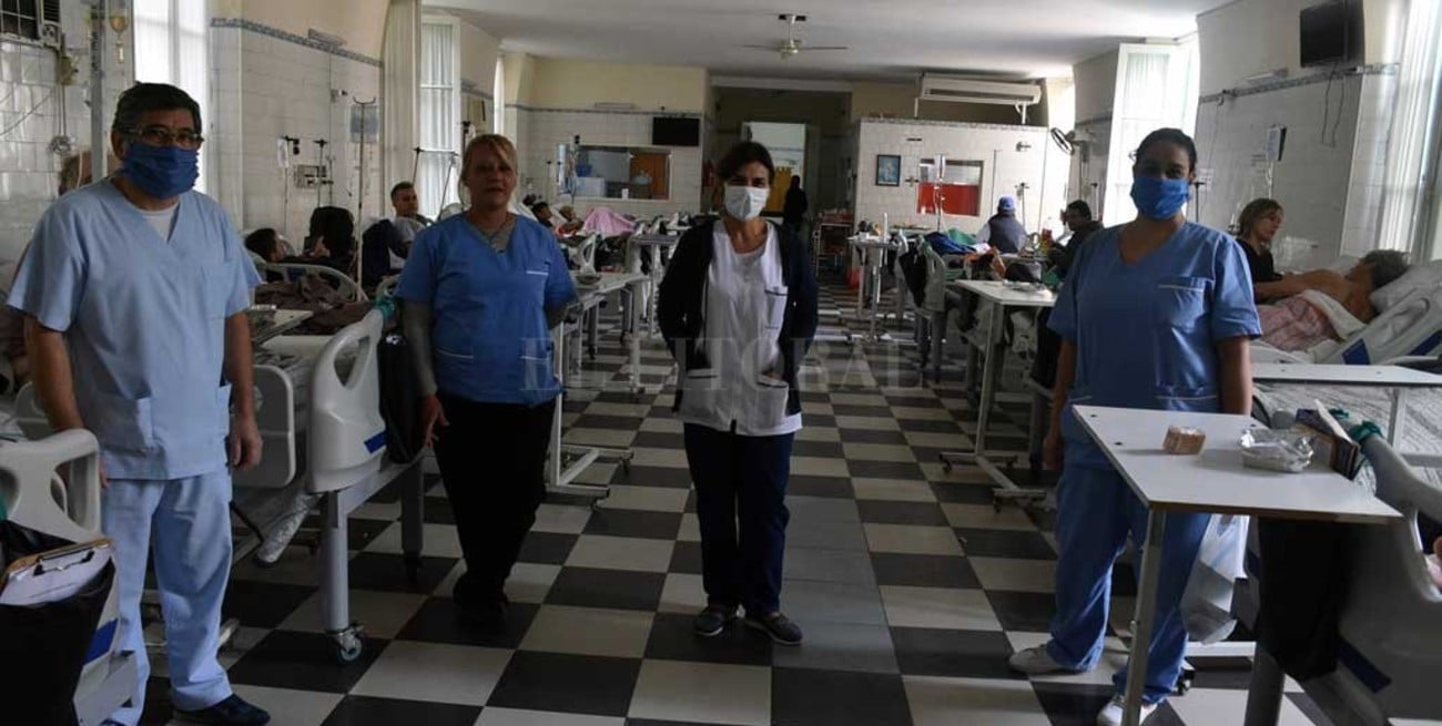 La enfermería cumple 200 años "en la primera línea"