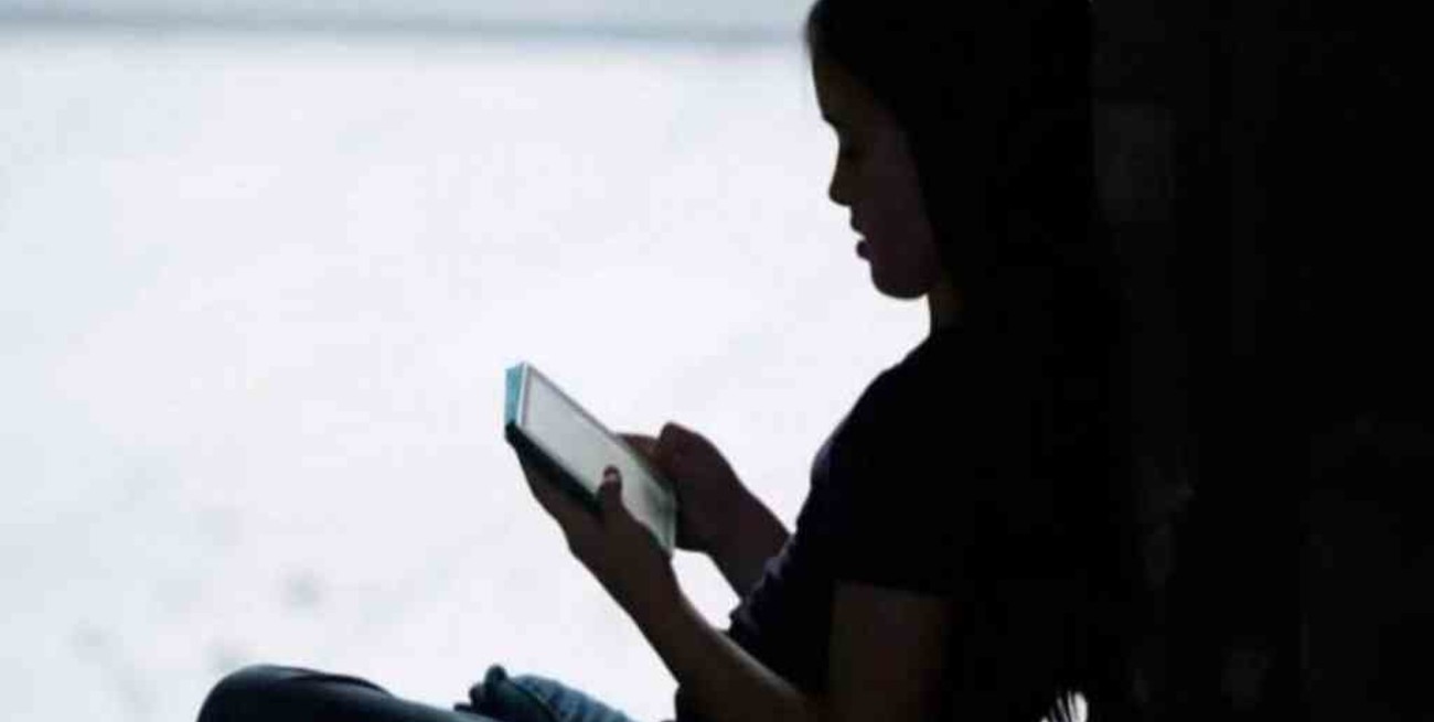 Un hombre fue detenido por acosar a una adolescentes a través de Instagram