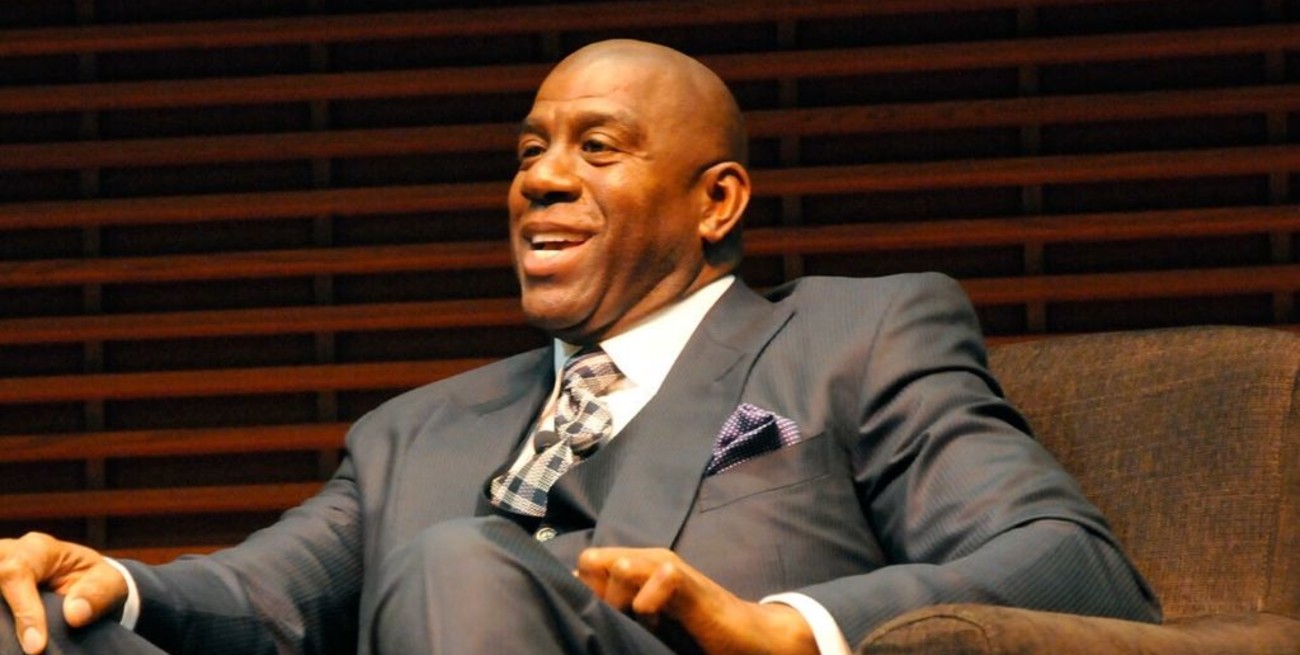 "Magic" Johnson afirma que los jugadores de la NBA se adaptarán a los partidos sin público