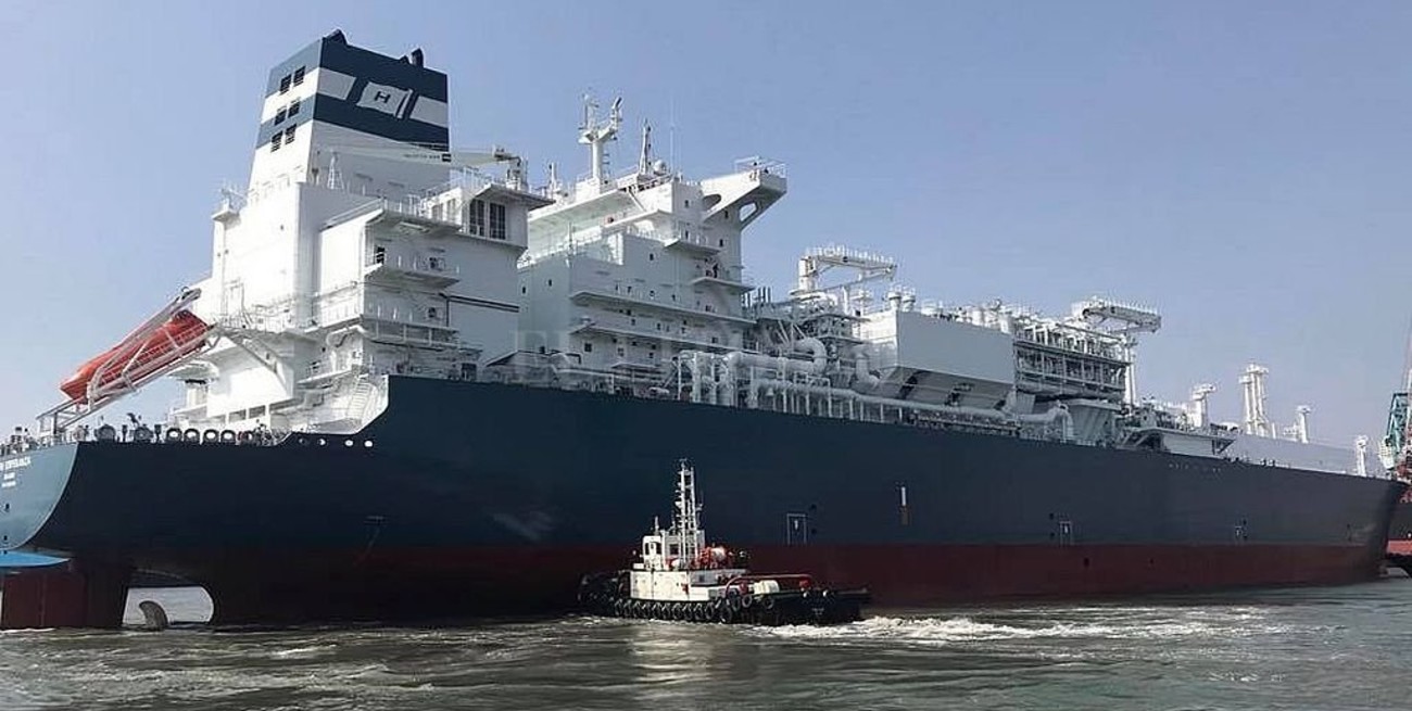 Un buque quedó varado y trabó la navegación en el Río de la Plata