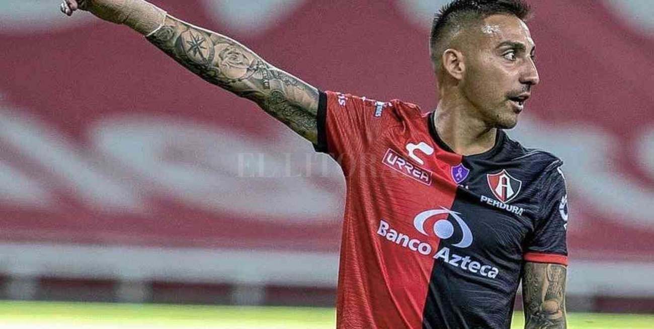 Lo confirmó su representante: "Correa arregló de palabra en Racing"