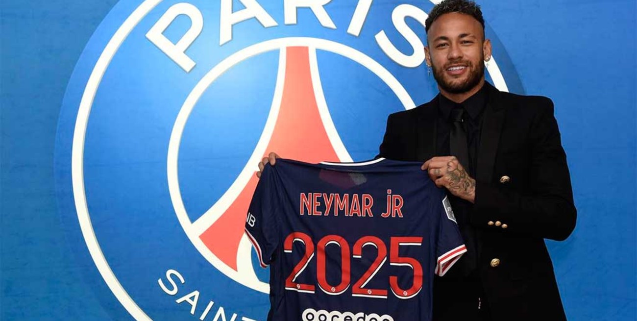 Neymar renueva contrato con PSG hasta 2025