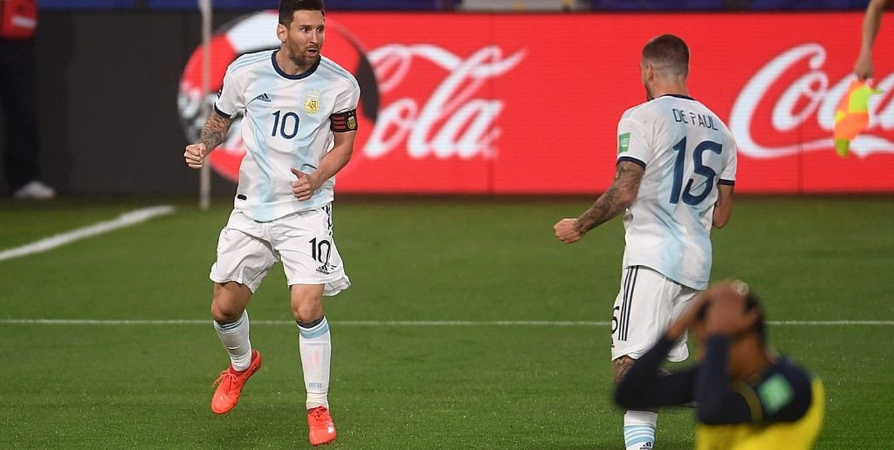Con gol de Messi de penal, Argentina supera a Ecuador