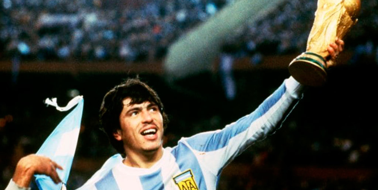 Un defensor argentino nominado para integrar el "Balón de Oro Dream Team"