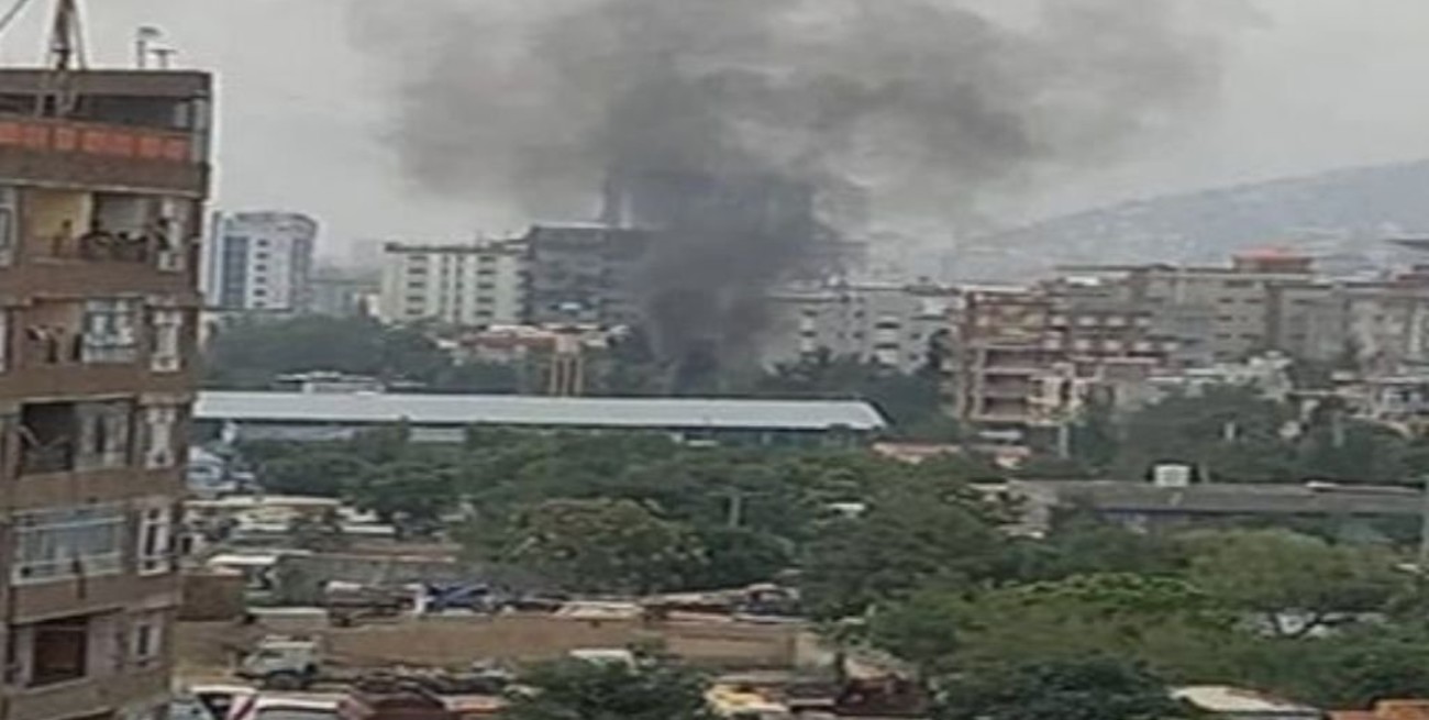 Lanzan varios cohetes contra palacio presidencial en Afganistán