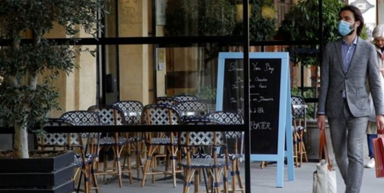 Europa levanta restricciones para salvar el turismo de verano