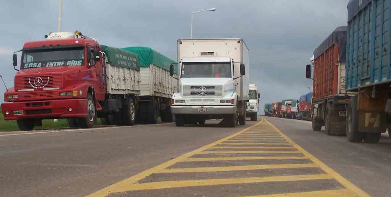 Camioneros acordó un bono de fin de año de 25.000 pesos