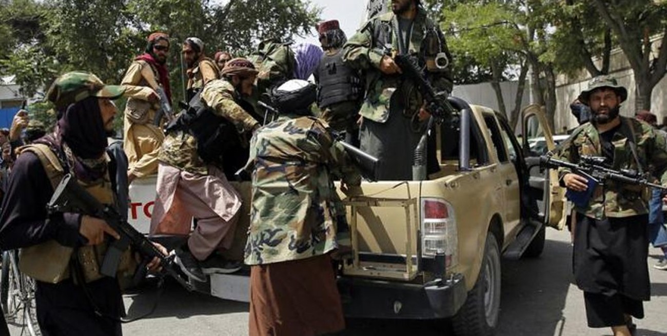 Los talibán vuelven a reprimir en marchas de varias ciudades de Afganistán