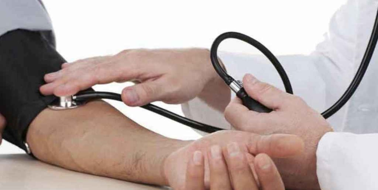 Recomiendan extremar cuidados contra la hipertensión arterial por el coronavirus  