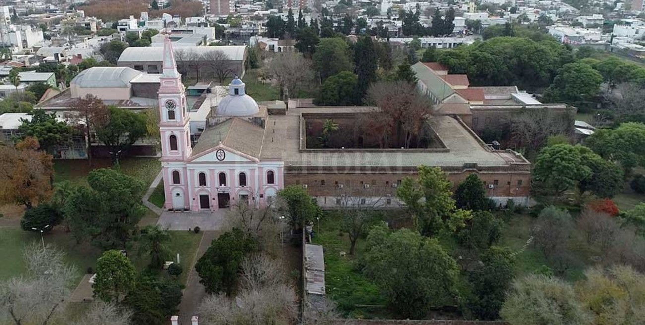 El convento San Carlos aguarda la normalización para volver a exhibir su historia 