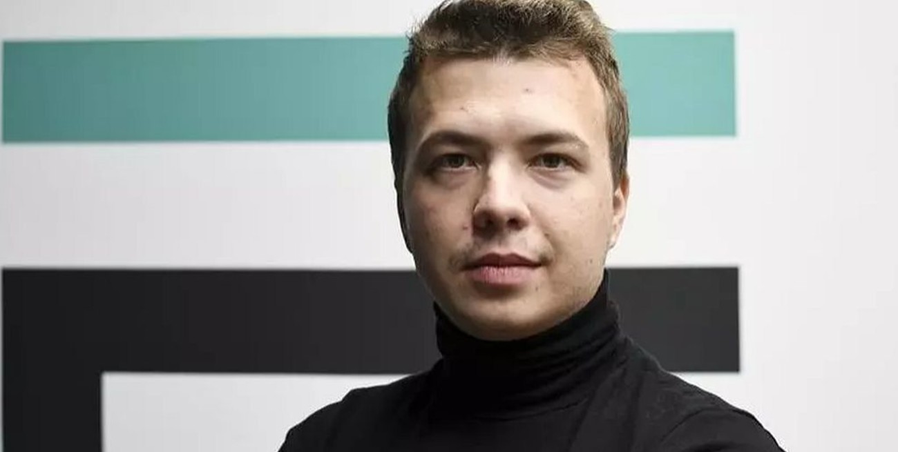 Crece la presión sobre Bielorrusia para liberar al opositor detenido tras desviar un avión comercial