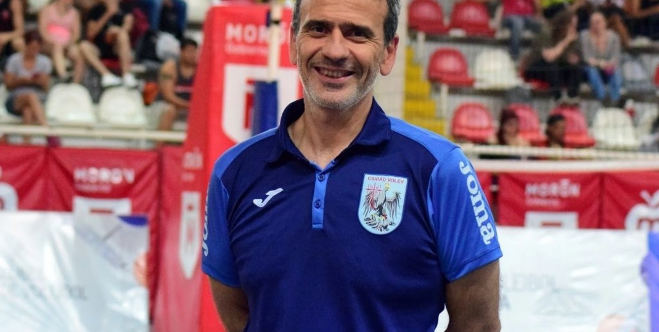 Hernán Ferraro, DT de Las Panteras, no dirigirá a Ciudad en la Liga masculina 2020/21