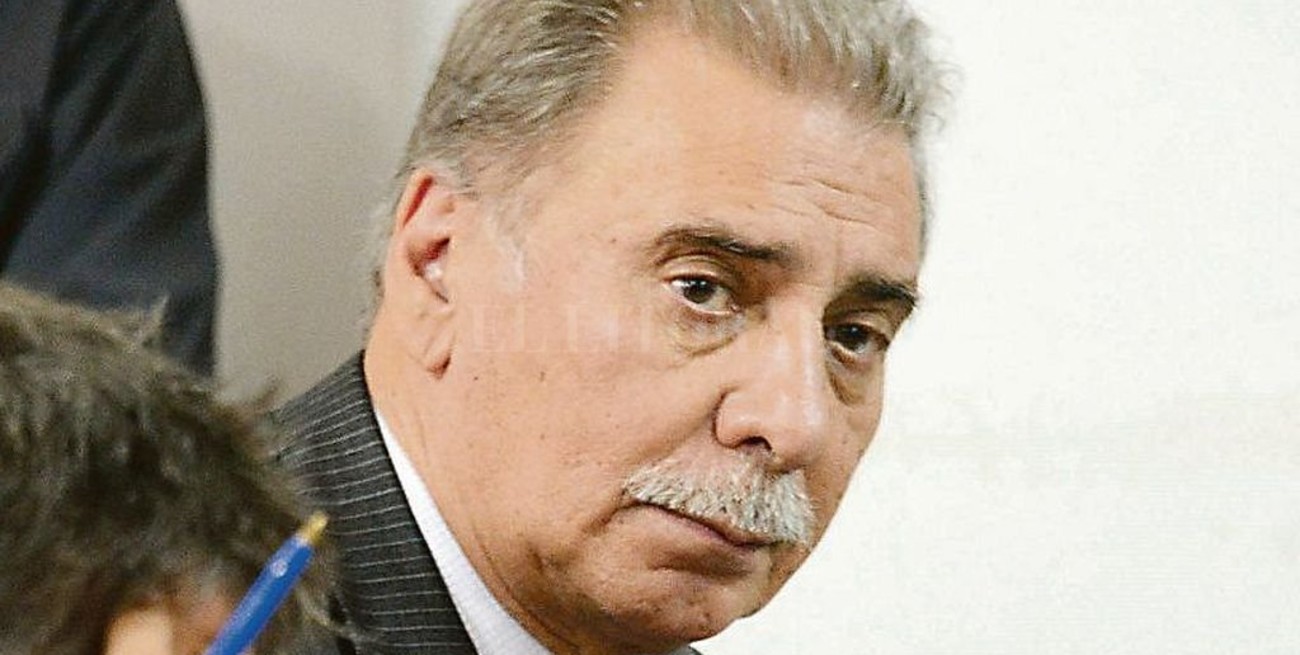 El exgobernador neuquino Jorge Sobisch quedó afuera de las PASO y denuncia "proscripción"