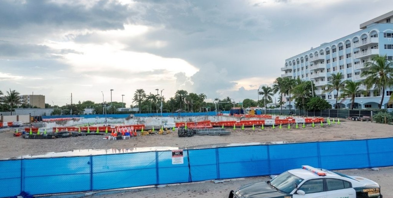 Exfrancotirador mata a cuatro personas en un tiroteo en Florida