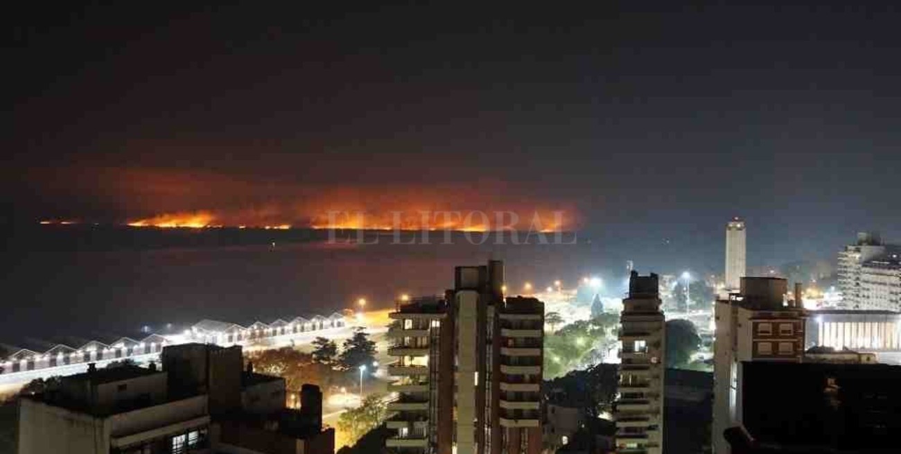Rosario: otra jornada bajo el humo proveniente de islas entrerrianas