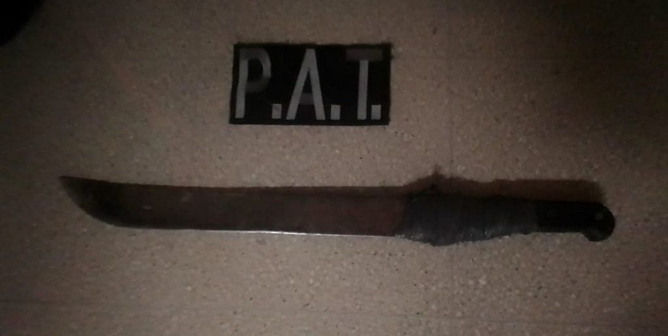 Circulaba con un machete y fue aprehendido