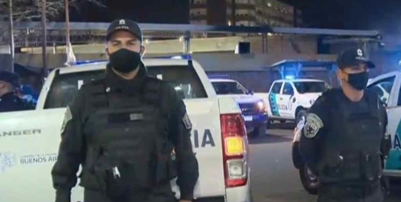 Tiroteo en El Palomar deja como saldo un delincuente muerto, otro herido y una policía internada 