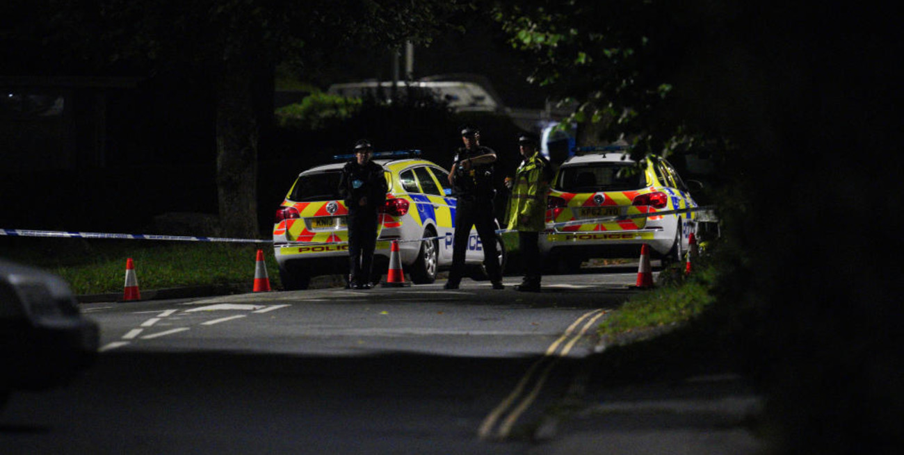 Al menos seis muertos, entre ellos un niño, en un tiroteo en Reino Unido