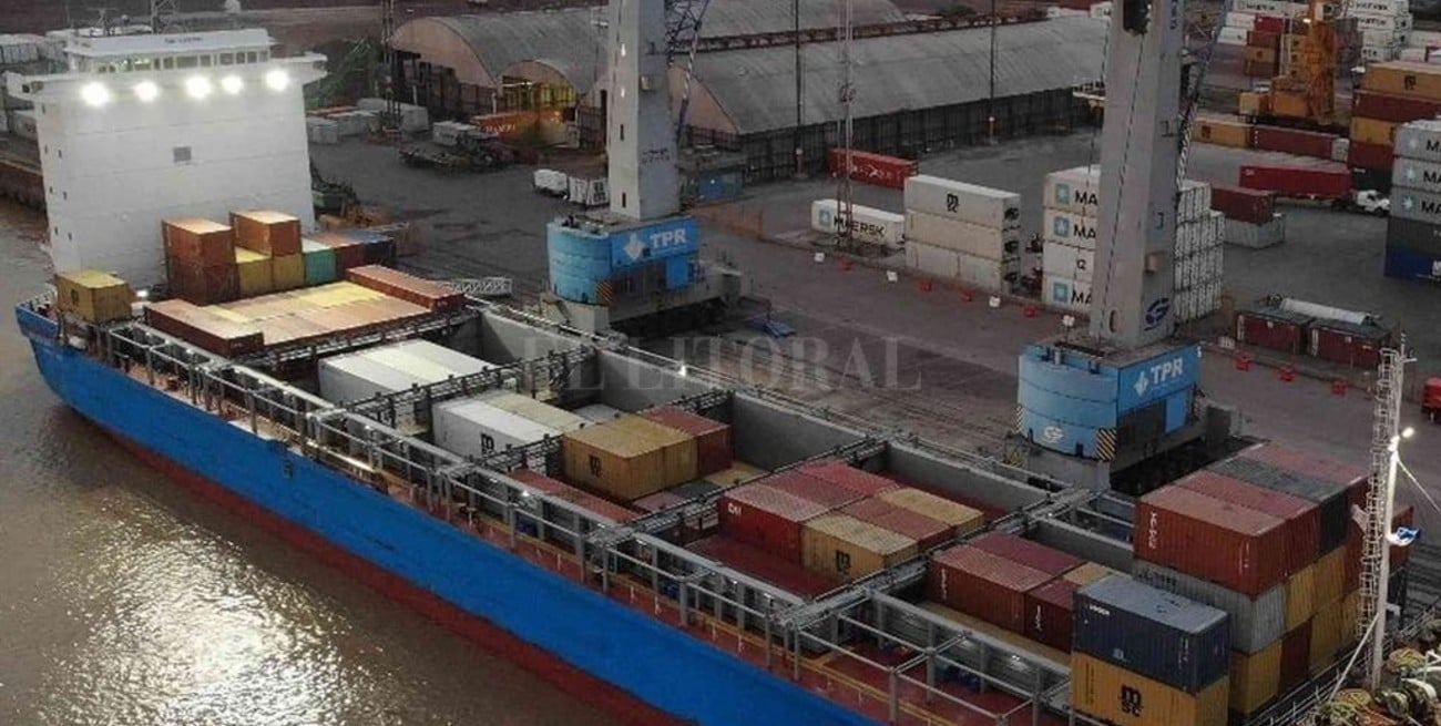 La primera exportación argentina de arvejas a China salió desde Rosario