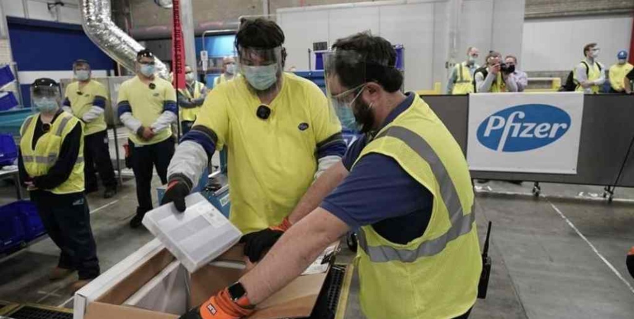 EEUU empieza a aplicar las primeras dosis de la vacuna contra el coronavirus