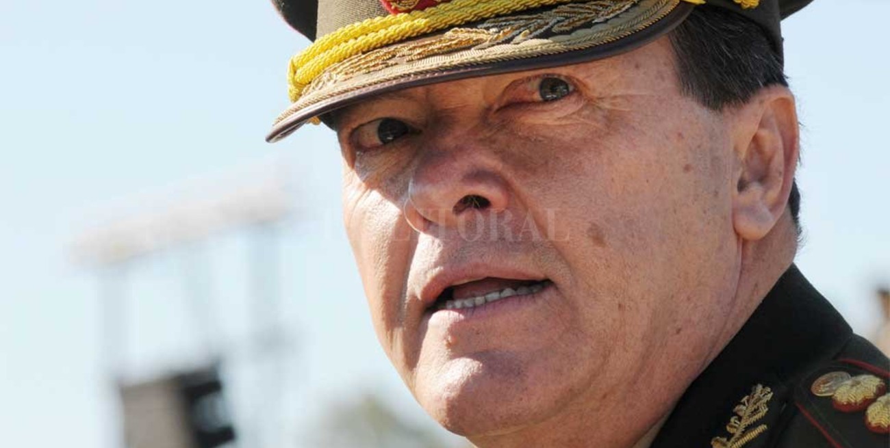 Violento robo al ex jefe del ejército Cesar Milani