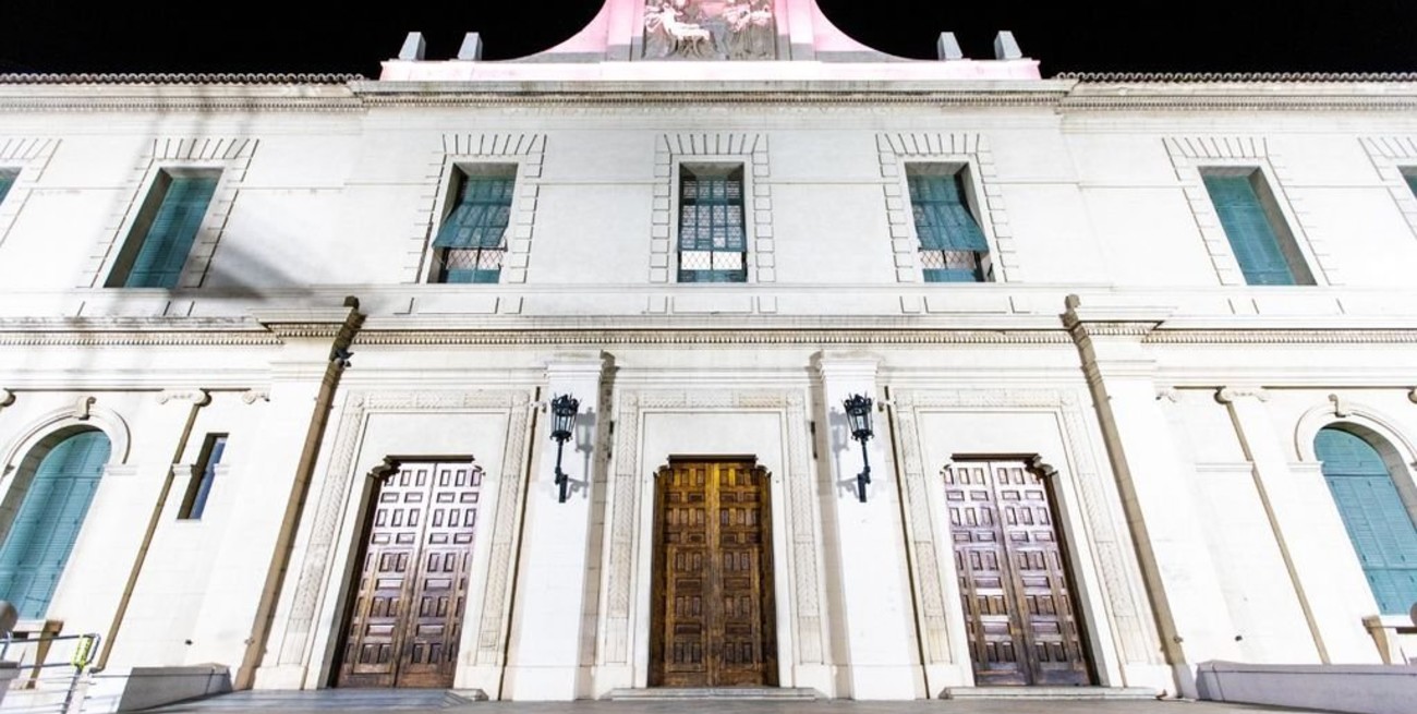 La diosa iluminada en la manzana de las luces