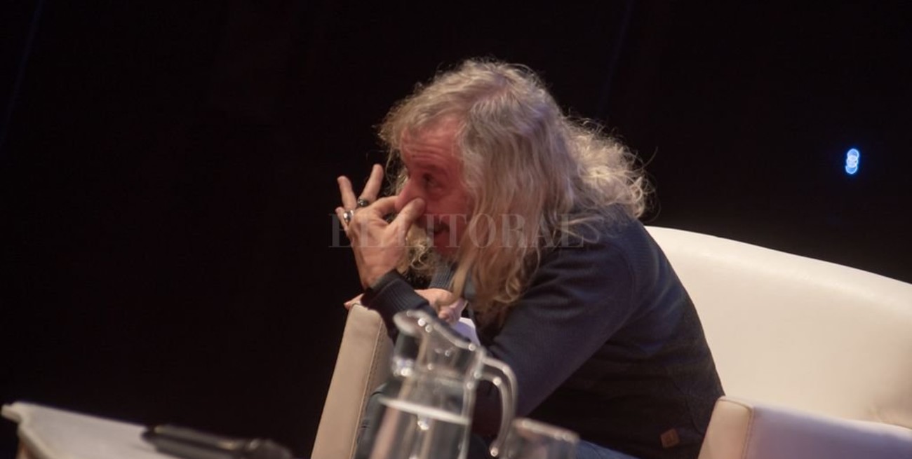 Una máscara para nuestros demonios