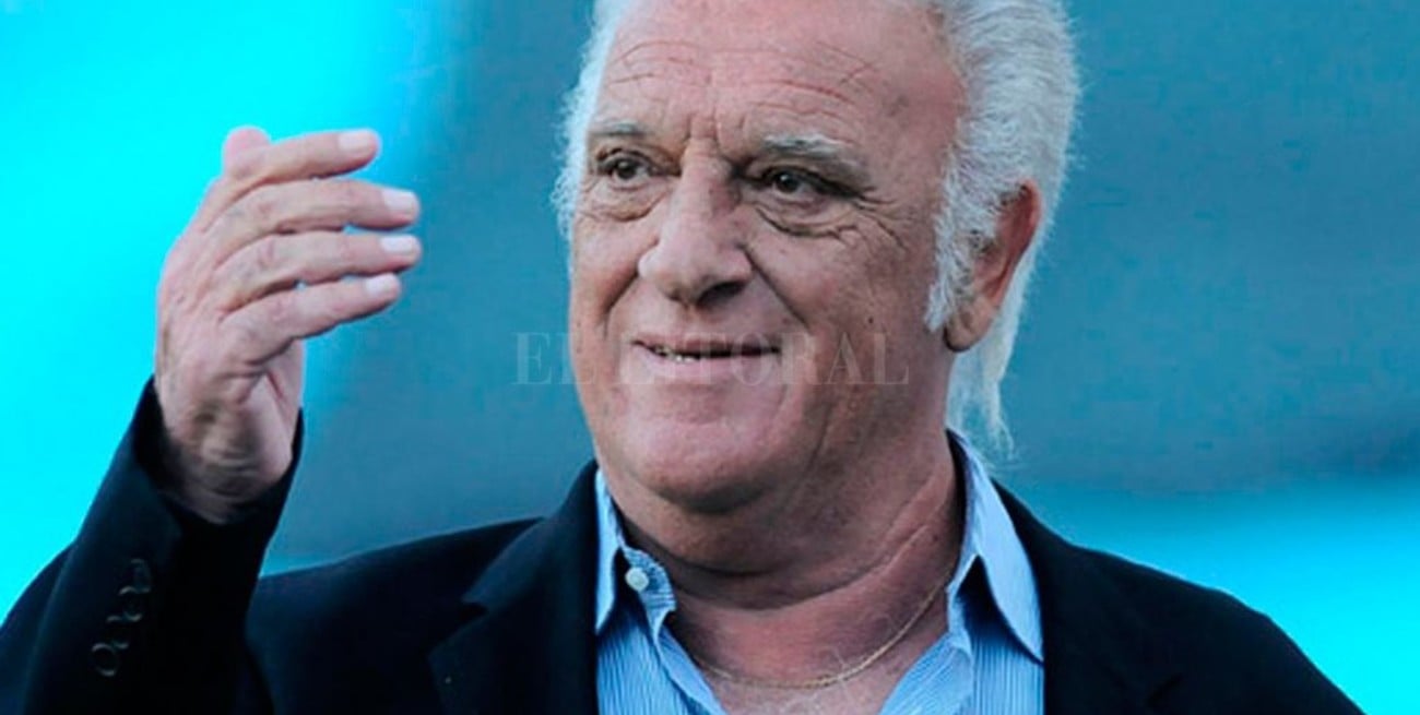 Alfio Basile: "Le diría a Messi que se quede en el Barsa, nació allí, debe morir en el club"