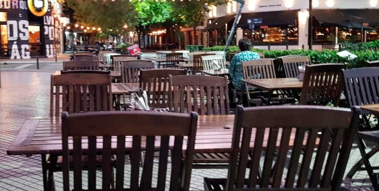 "Plata o plomo": gastronómicos rosarinos fueron apretados por mensajes de whatsapp