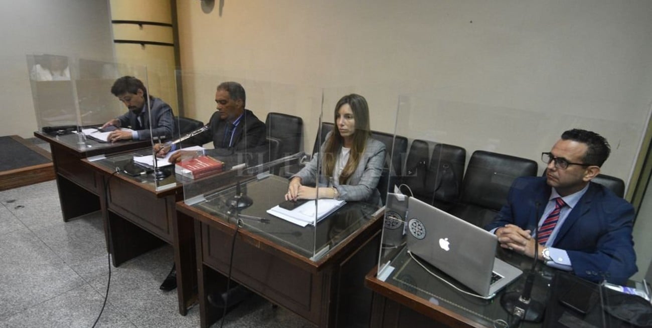 Críticas de la defensa tras la condena a policías federales