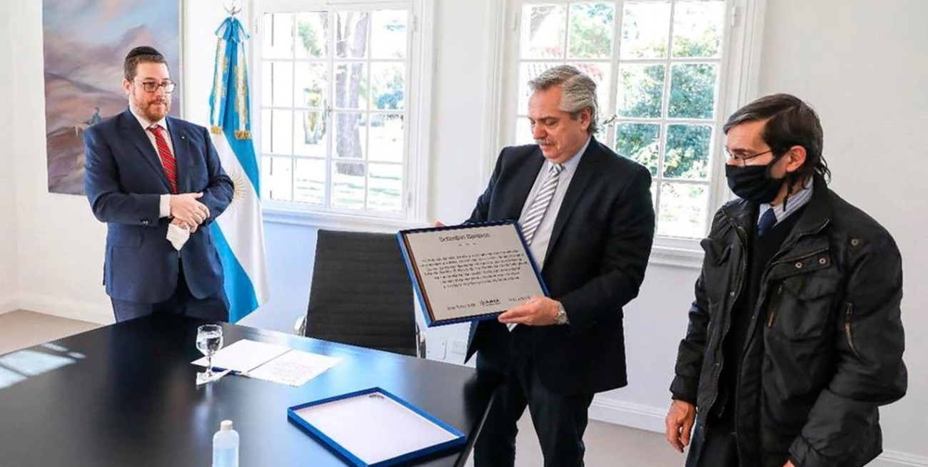 Alberto Fernández recibe esta tarde a dirigentes de AMIA