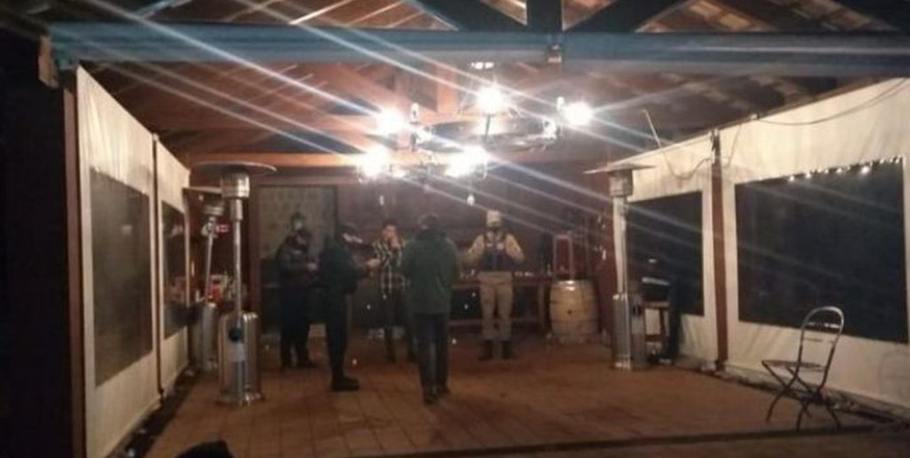 Córdoba: desactivaron una fiesta clandestina con más de 200 personas