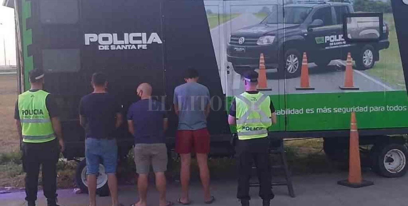 Quisieron "coimear" a policías y terminaron detenidos