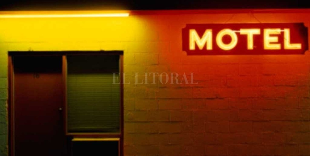 "Señor vamos al telo.... es  solo una horita nomás"