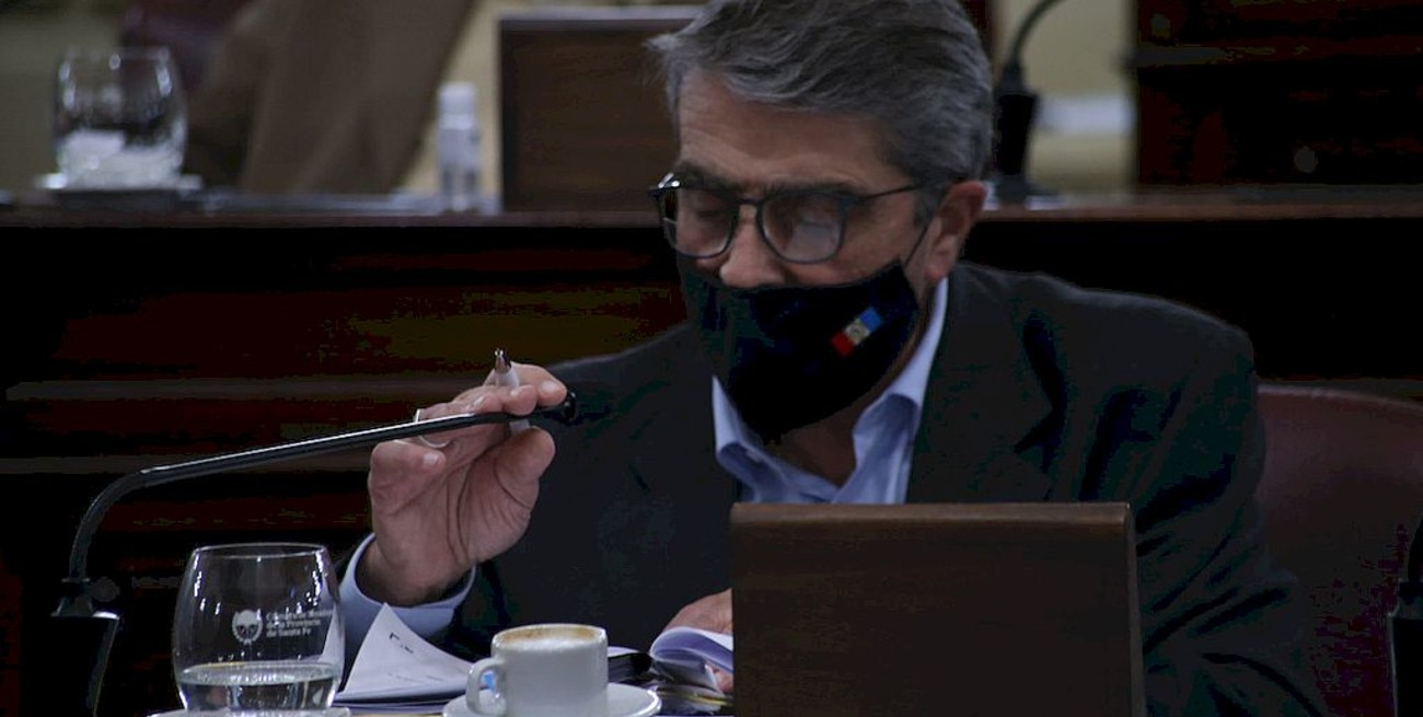 Senadores del PJ preguntan por los presos y las internas